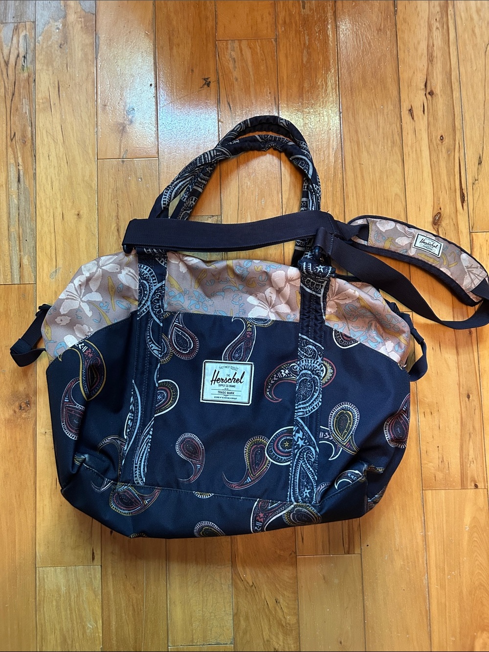 Herschel Supply Paisley Tote in navy and cream